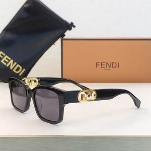 Fendi Sunglasses 544